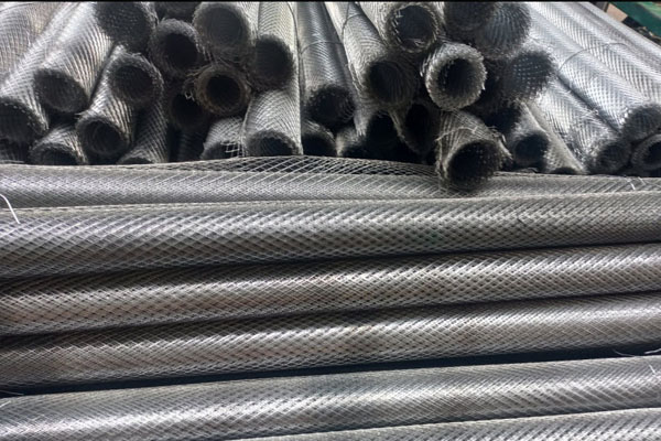 Lưới mắt cáo hình thoi tô tường giúp đảm bảo kết cấu tường bền vững theo thời gian