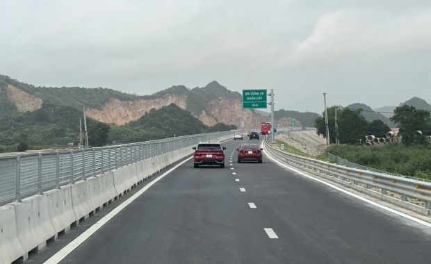 Chọn lưới chống chói cao tốc phù hợp giúp đảm bảo chất lượng công trình